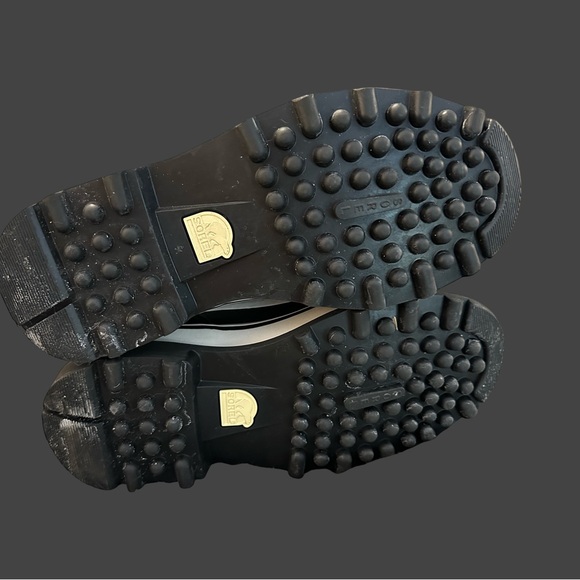 SOREL Men's Caribou Waterproof Winter Boots / Worn Once - Picture 7 of 8